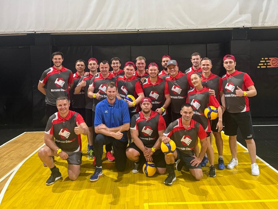 Наша команда приняла участие в волейбольном турнире «Лига партнеров НЛМК»